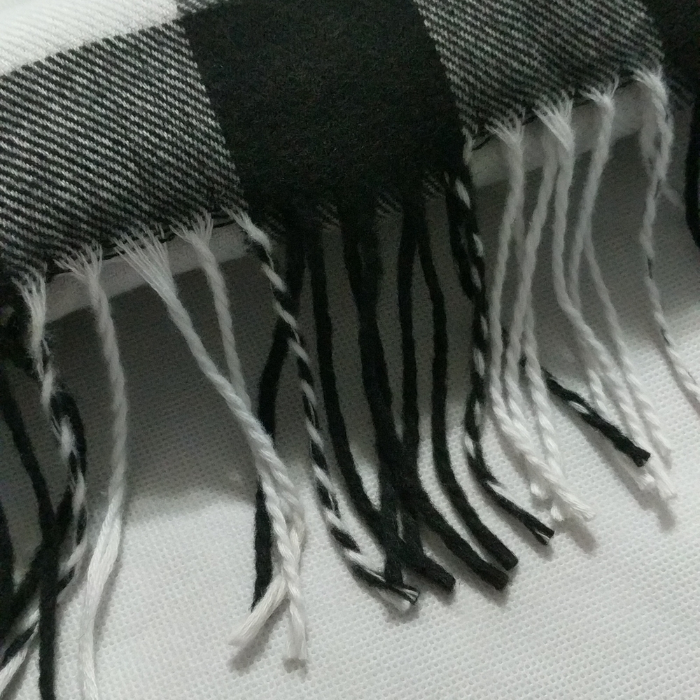 BLACK White Grey Check Plaid Woven Soft Scarf with Fringe - Picture 3 of 3
